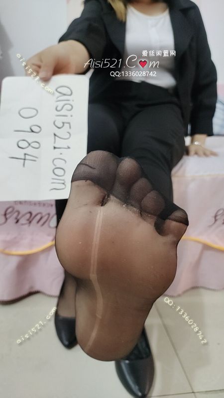 原味丝袜|袜类,臭短丝袜,酸臭十足的黑丝，工作穿了5天的味道浓郁，沾满脚皮和脚汗，刺激感官上头，快来吧